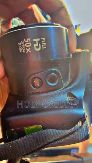 Uk Used Canon Camera Going for Cool Price