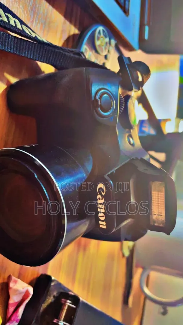 Uk Used Canon Camera Going for Cool Price