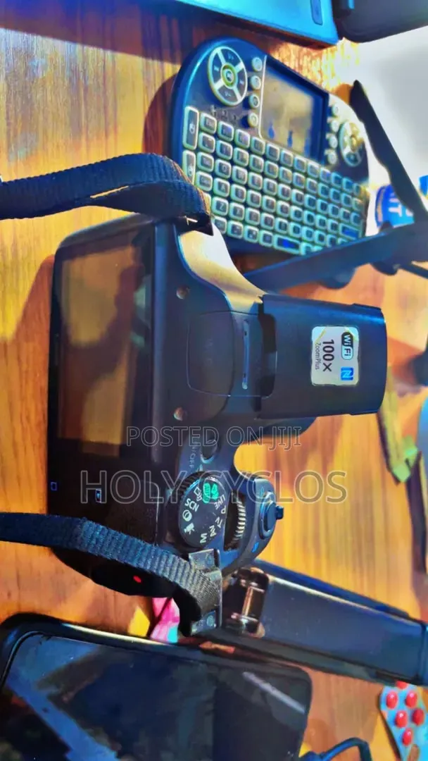 Uk Used Canon Camera Going for Cool Price