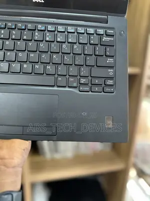 Laptop Dell Inspiron 13 7370 16GB Intel Core M SSD 256GB