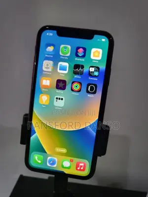 Apple iPhone XR 64 GB Red