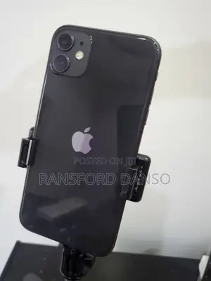 Apple iPhone 11 64 GB Black