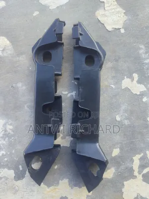 Mercedes Benz C300 Bumper Locker