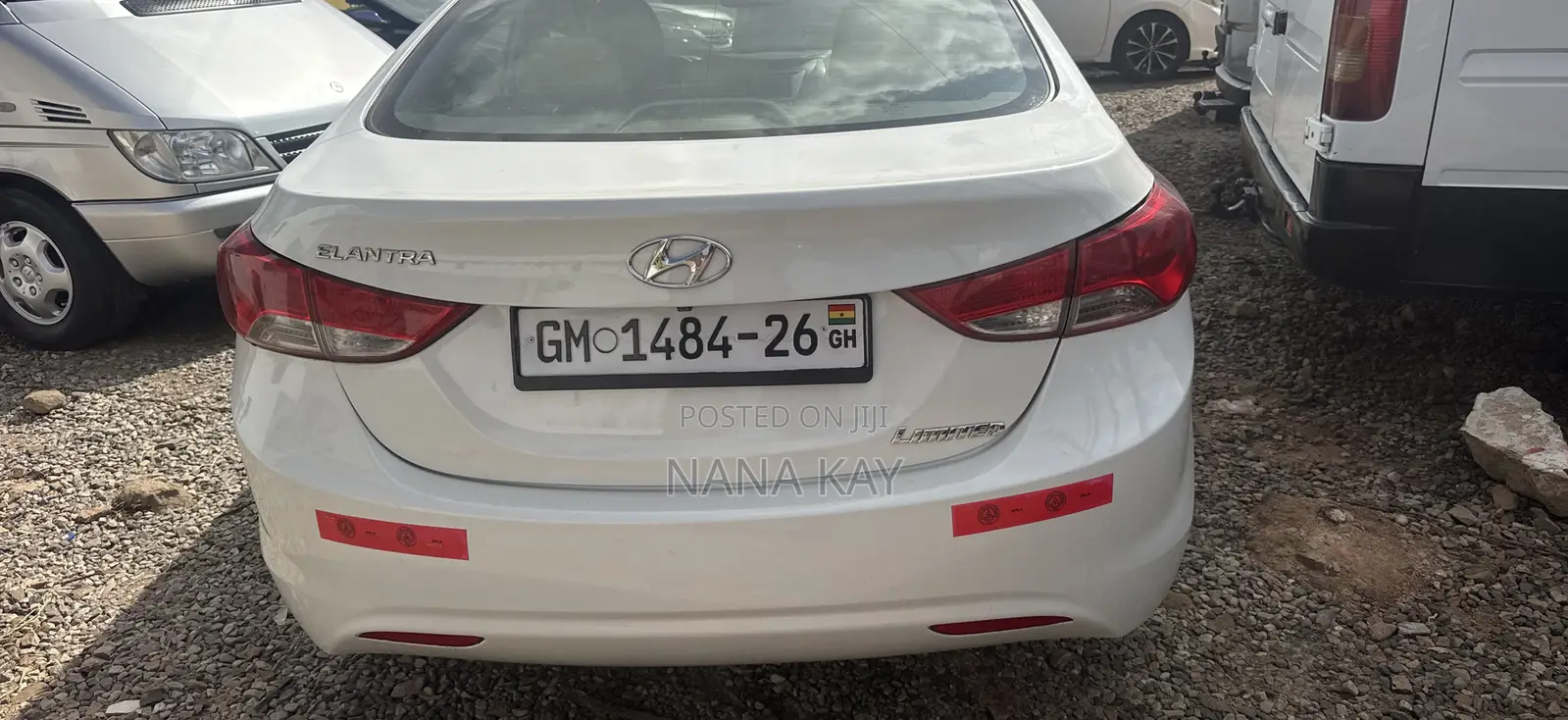 Hyundai Elantra Limited Sedan FWD (1.8L 4cyl 6A) 2013 White