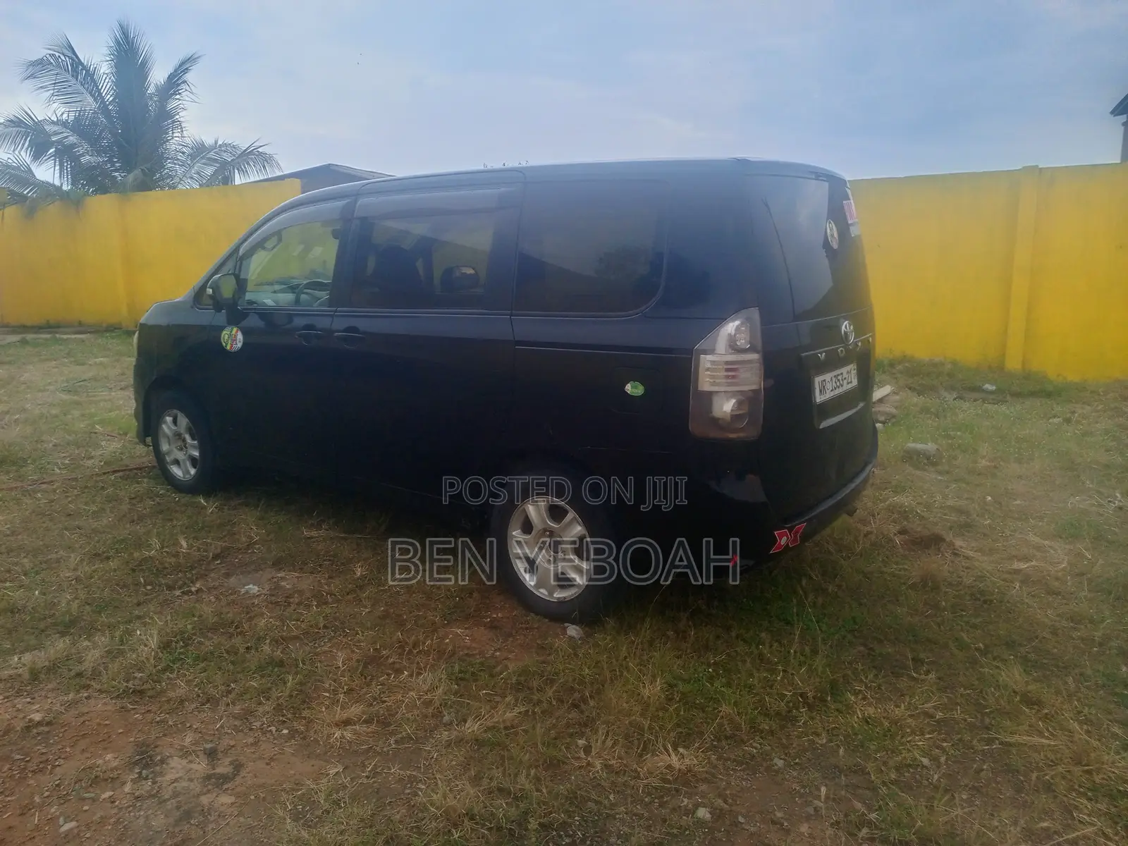 Toyota Voxy ZS 4WD 7-Seater 2009 Black