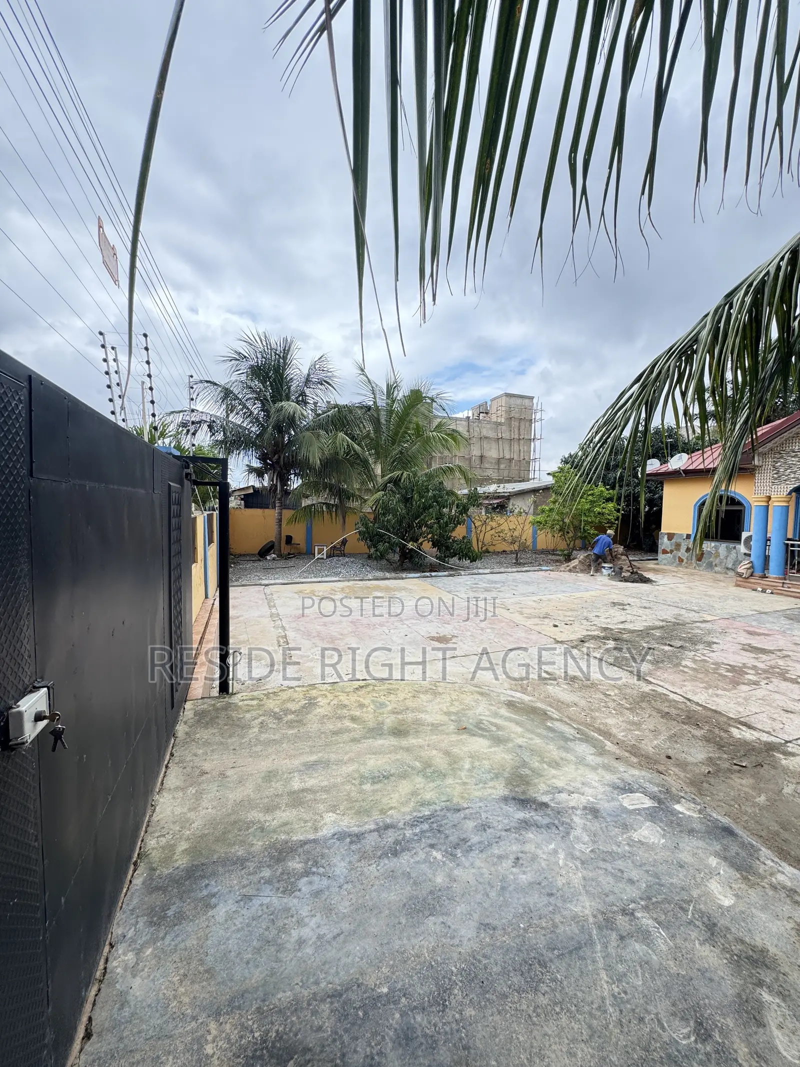 3bdrm House in Resideright, Amasaman for sale