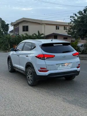 Hyundai Tucson 2016 Silver