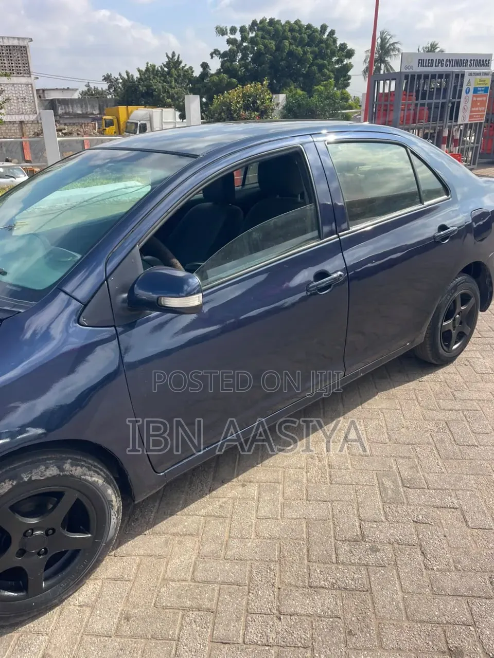 Toyota Yaris 2010 Blue