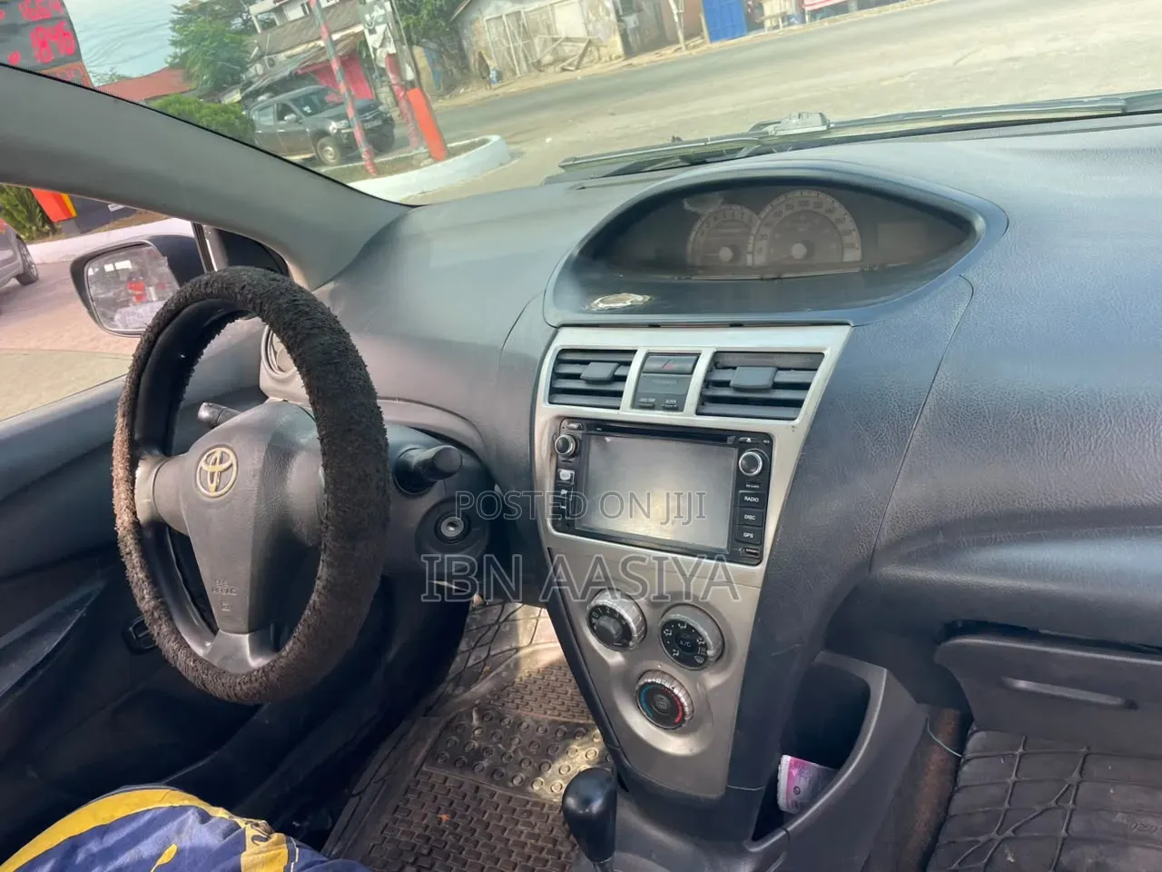 Toyota Yaris 2010 Blue