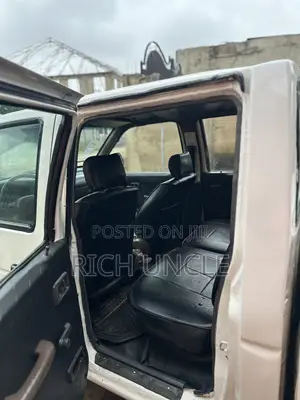 Nissan Hardbody 1994 White