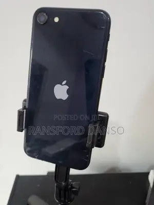 Apple iPhone SE 64 GB Black