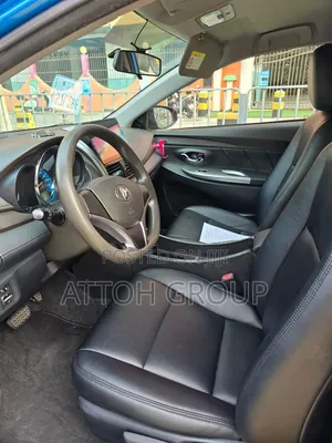 Toyota Yaris L Hatchback 5dr 2016 Blue