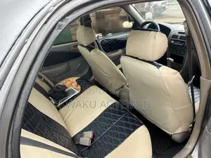 Toyota Corolla 1.4 Sedan 2002 Silver