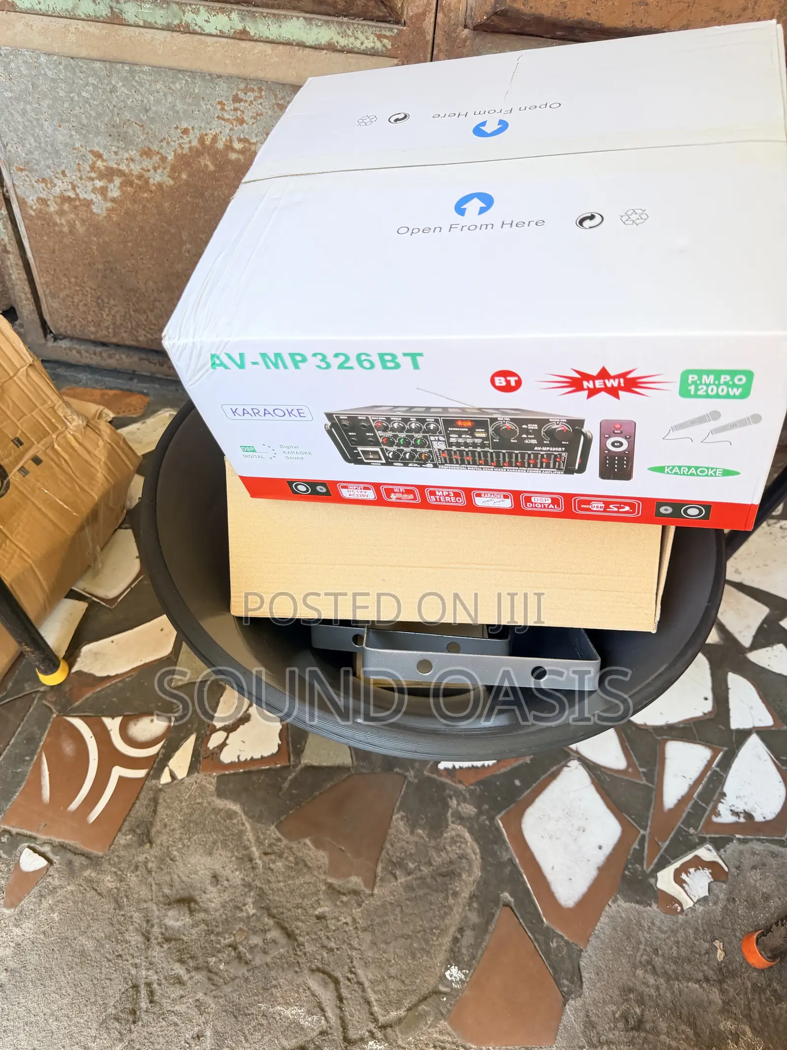 LARGE Public Address (PA) Horn Speaker WITH Teli AV Power Amplifier