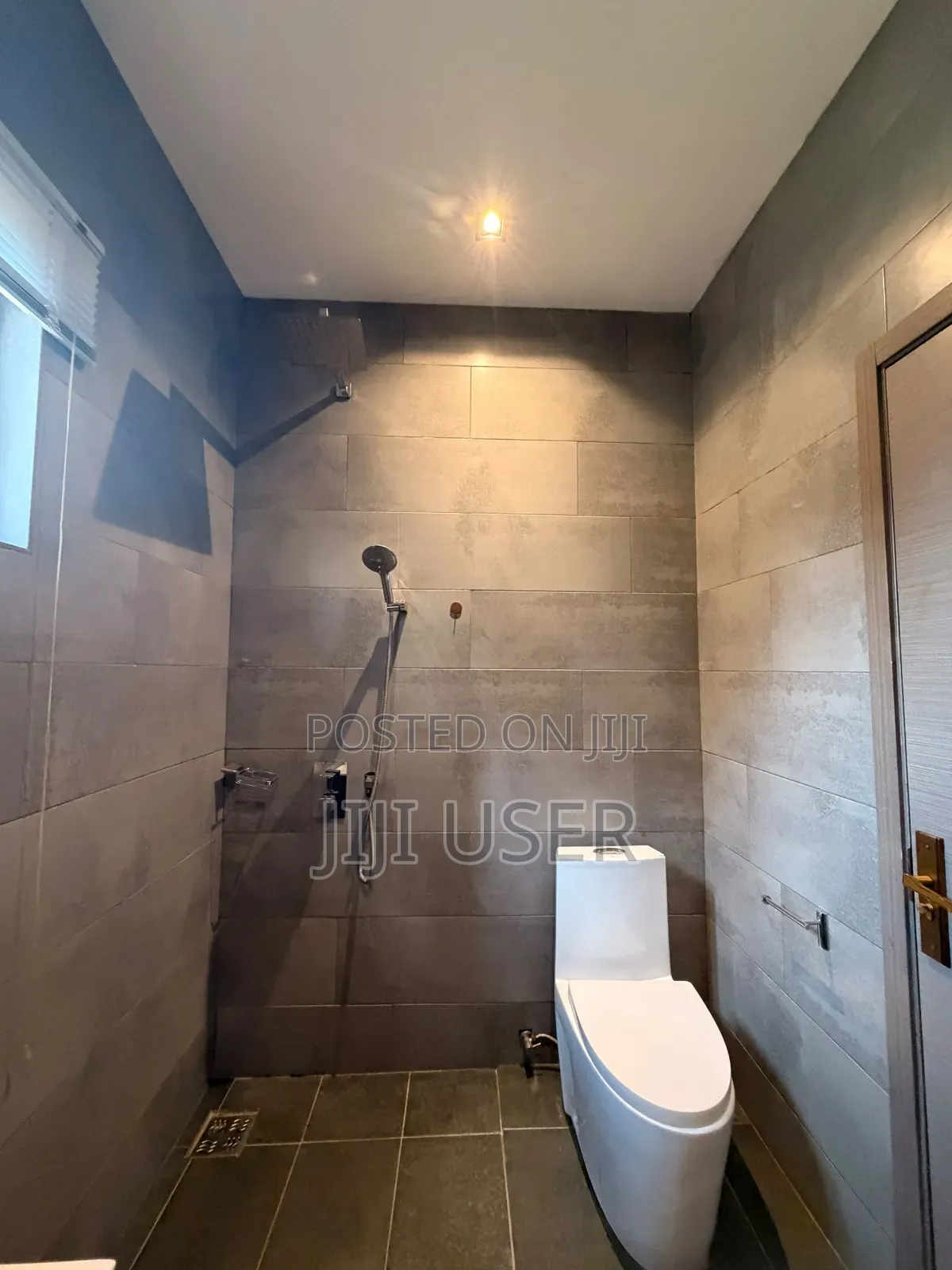 3bdrm House in ...., Adjiriganor for rent