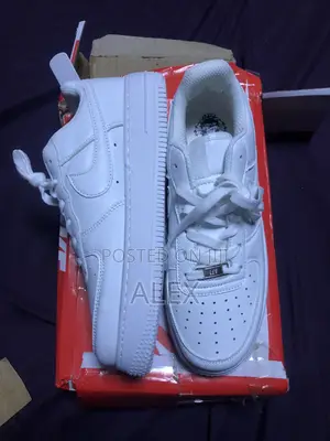 Nike Air Force 1