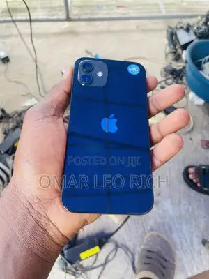 Apple iPhone 12 64 GB Black