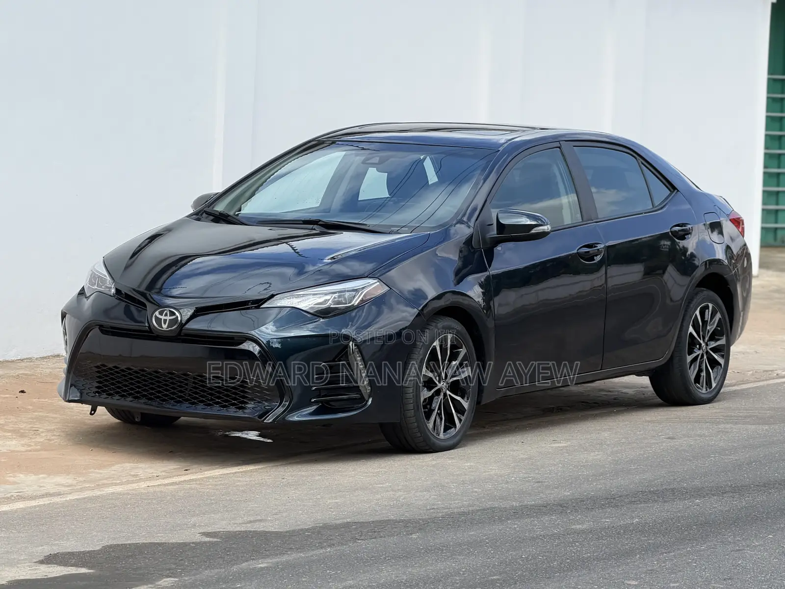 Toyota Corolla SE 4dr Sedan (1.8L 4cyl CVT) 2017 Blue