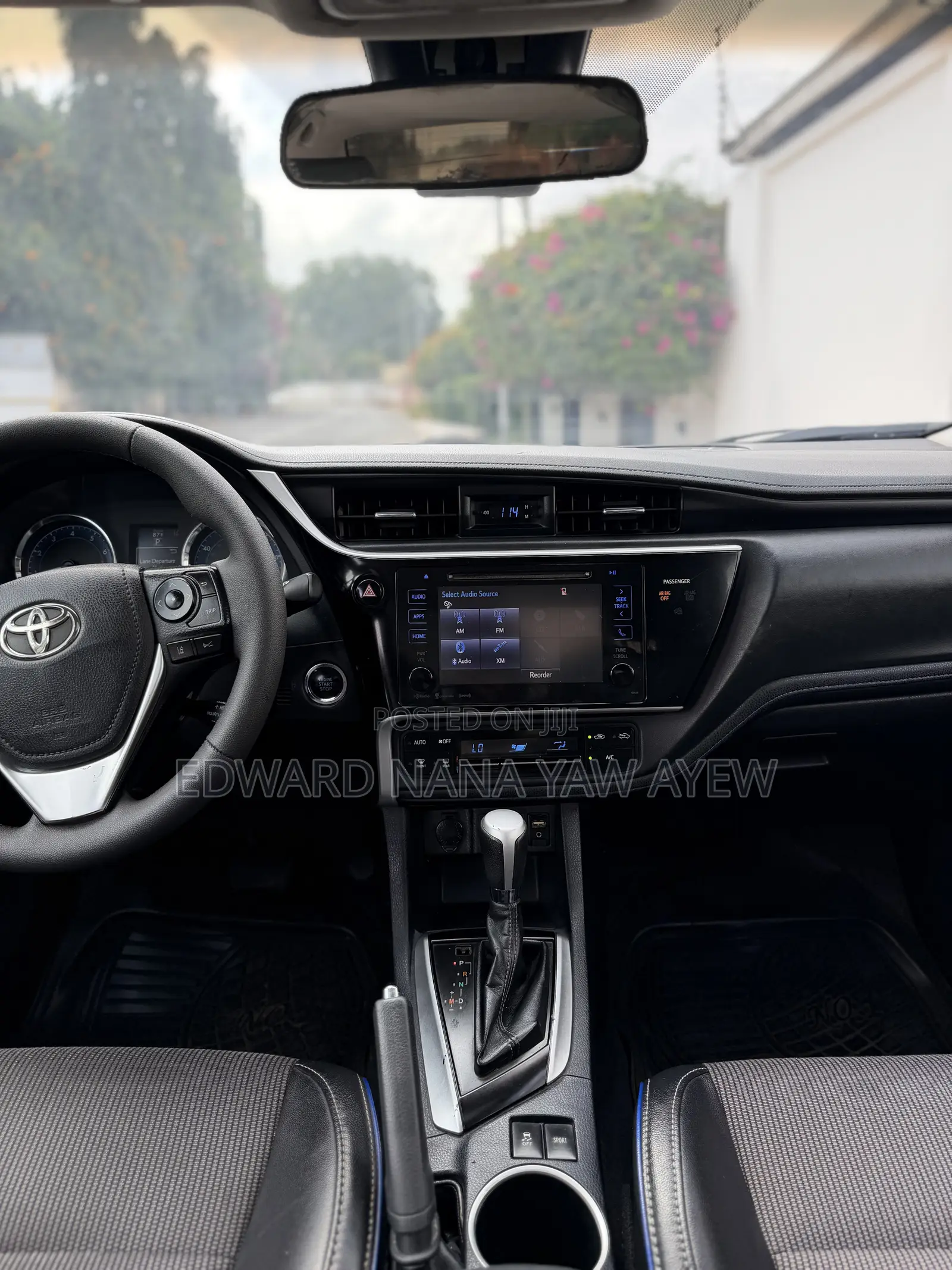 Toyota Corolla SE 4dr Sedan (1.8L 4cyl CVT) 2017 Blue
