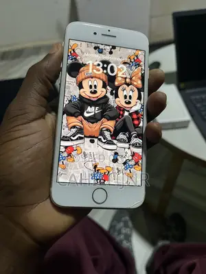 Apple iPhone 8 64 GB White