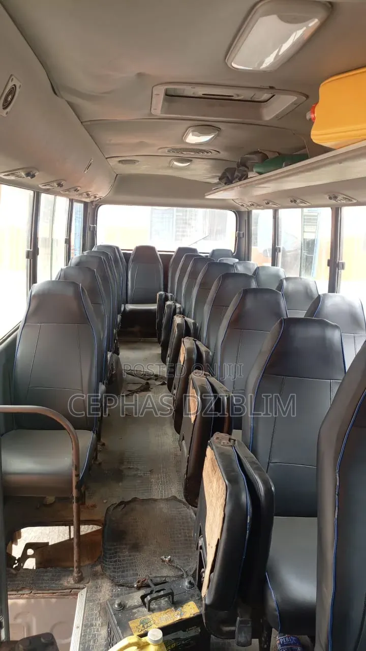Hyundai County 2012 White