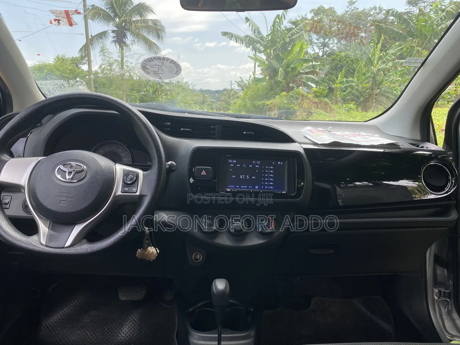 Toyota Vitz 1.3 FWD 3dr 2015 Silver