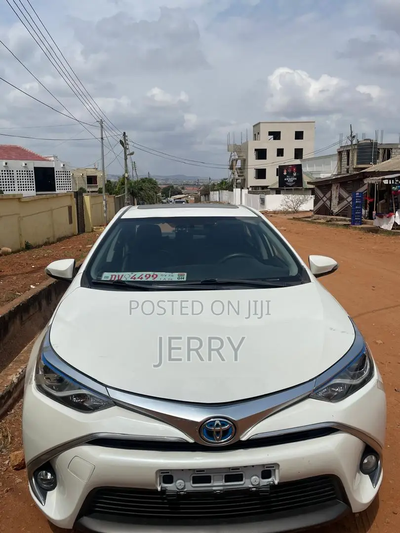 Toyota Levin Hybrid Elite Sunroof 2018 White