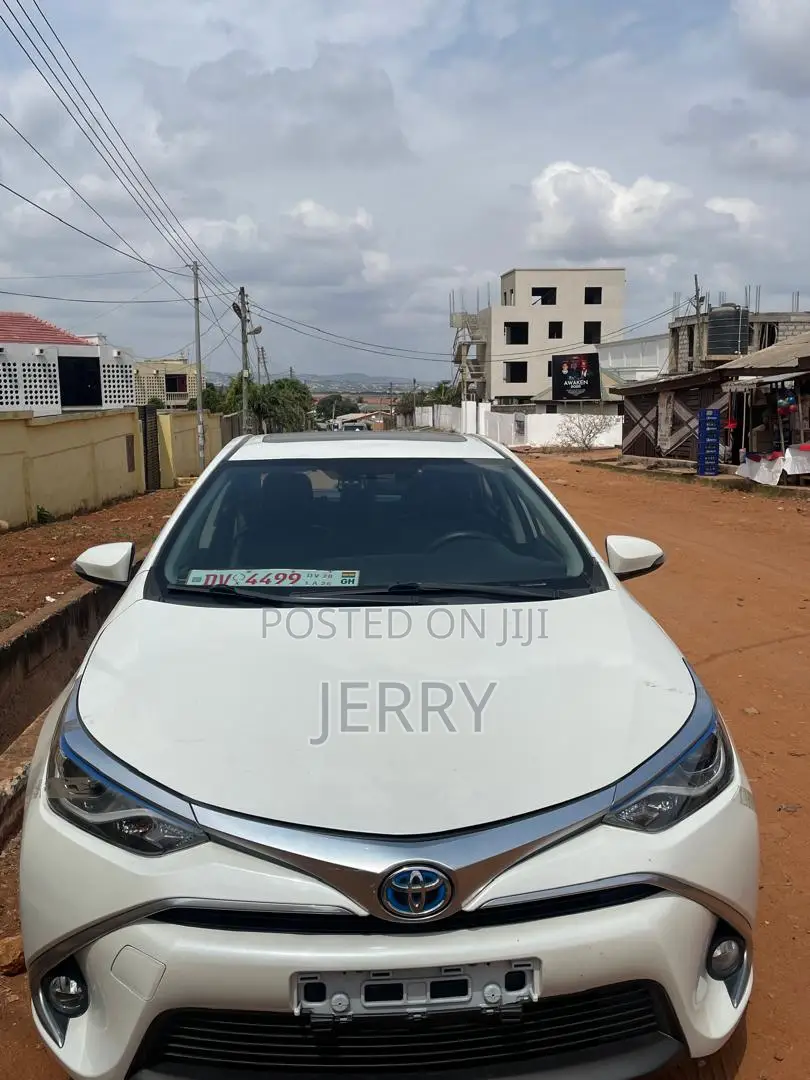 Toyota Levin Hybrid Elite Sunroof 2018 White