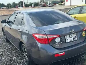 Toyota Corolla LE 4dr Sedan (1.8L 4cyl CVT) 2015 Gray