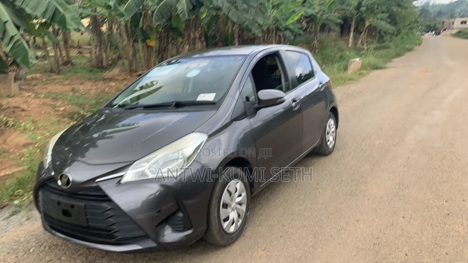 Toyota Vitz 1.0 FWD 5dr 2017 Gray