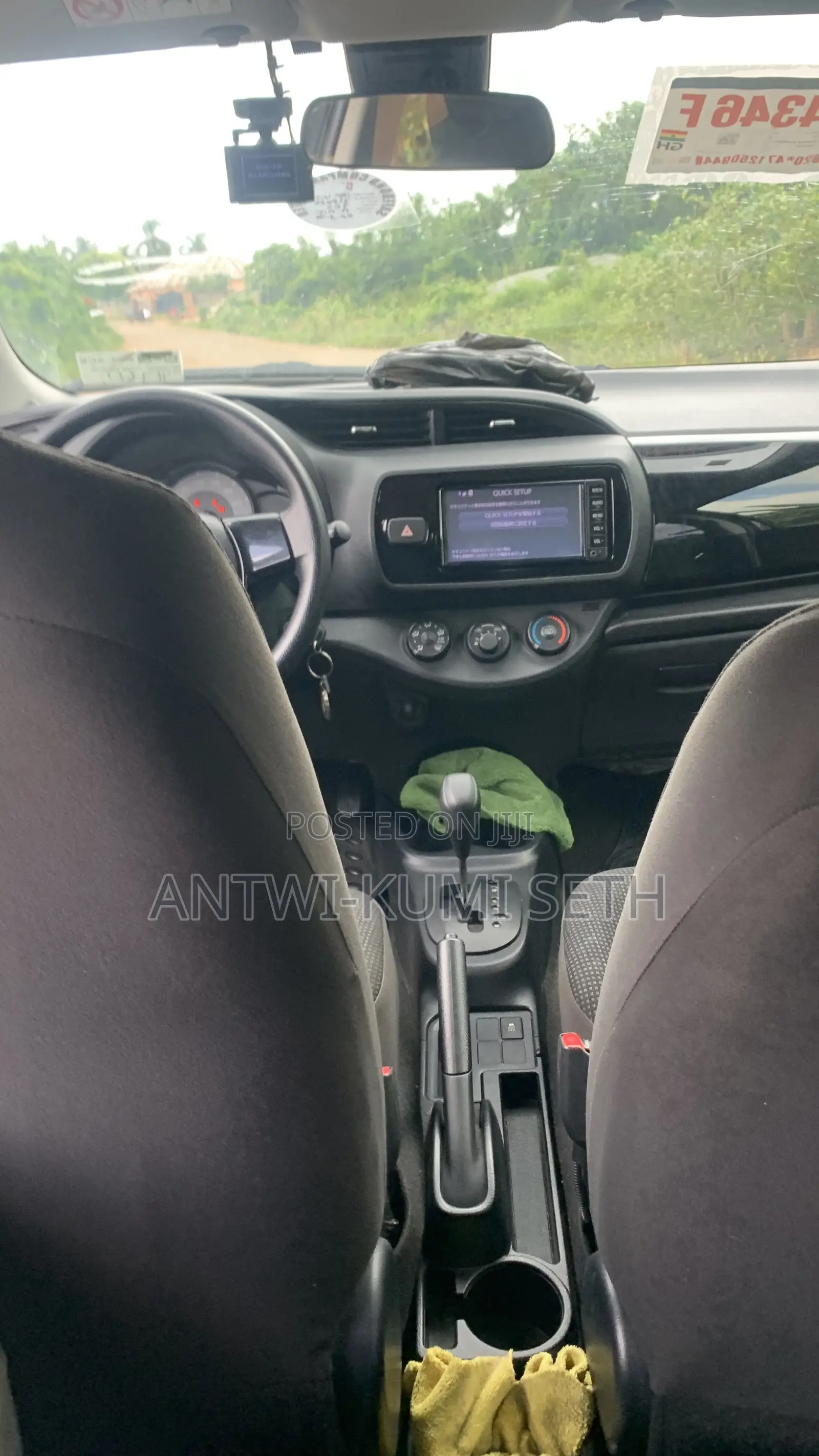 Toyota Vitz 1.0 FWD 5dr 2017 Gray