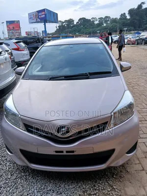 Toyota Vitz 2013 Gray
