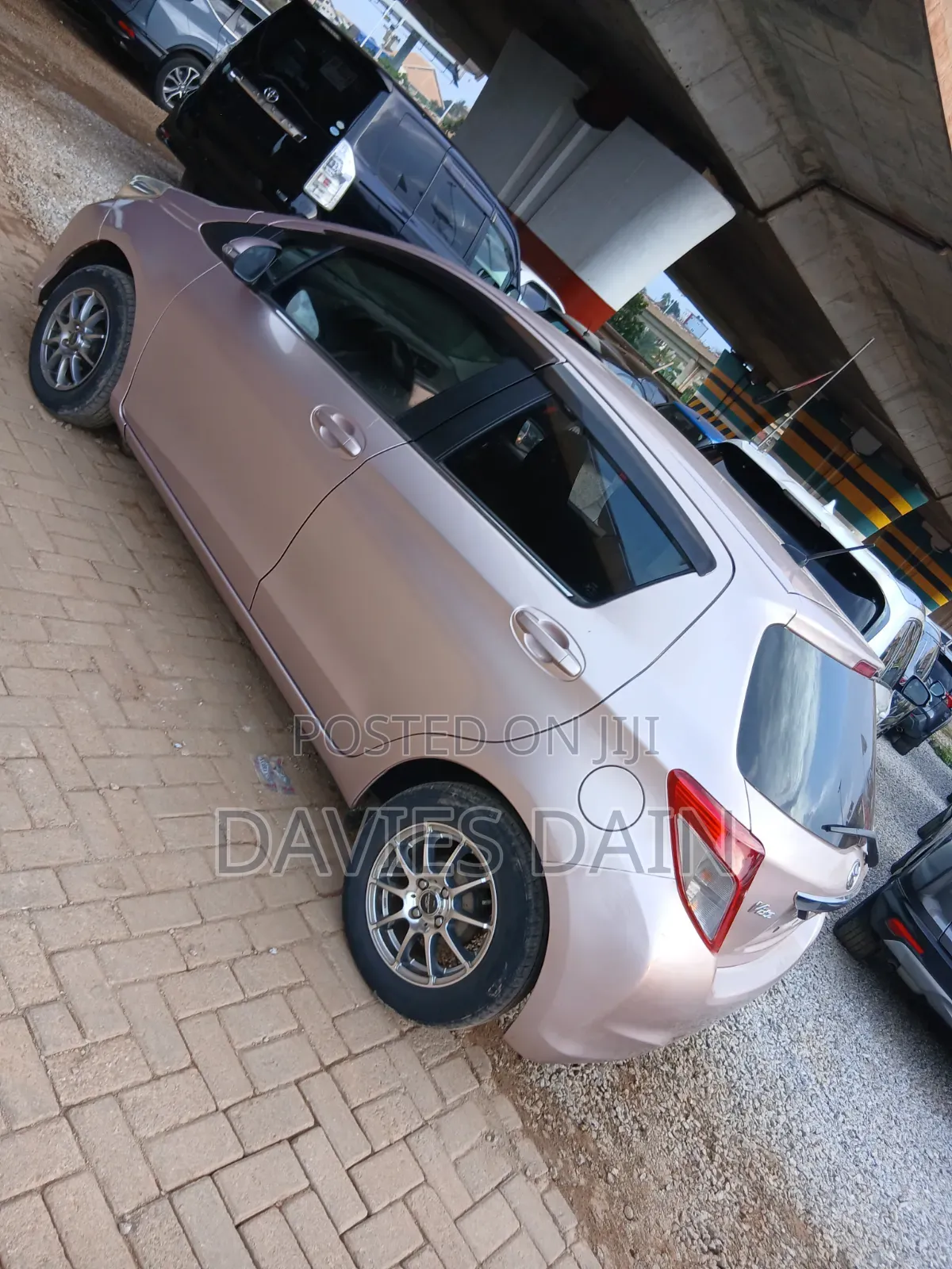 Toyota Vitz 2013 Gray