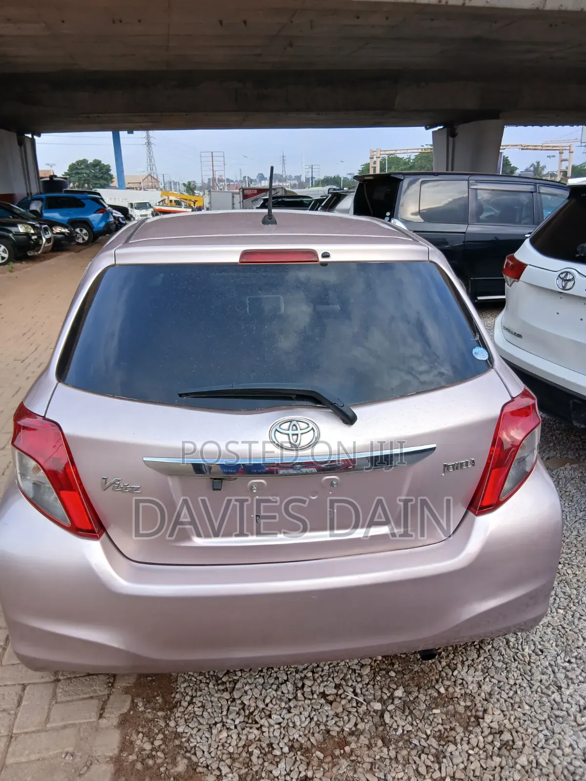 Toyota Vitz 2013 Gray