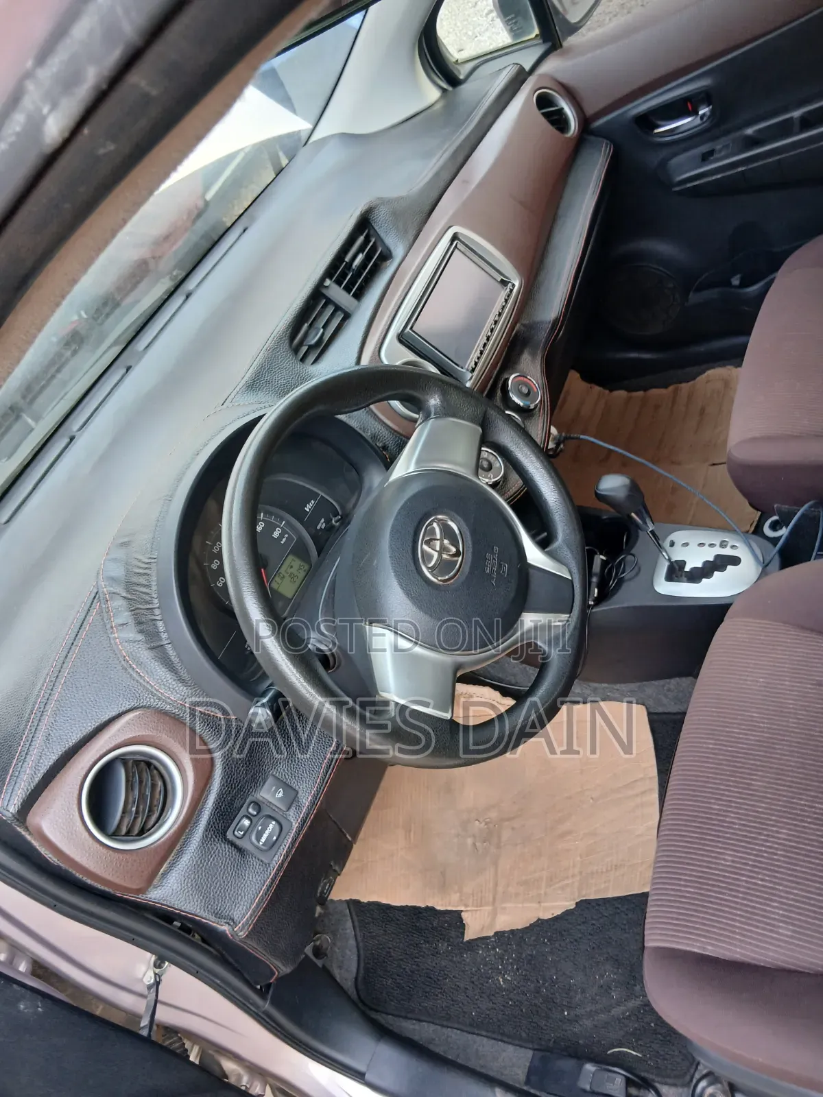 Toyota Vitz 2013 Gray