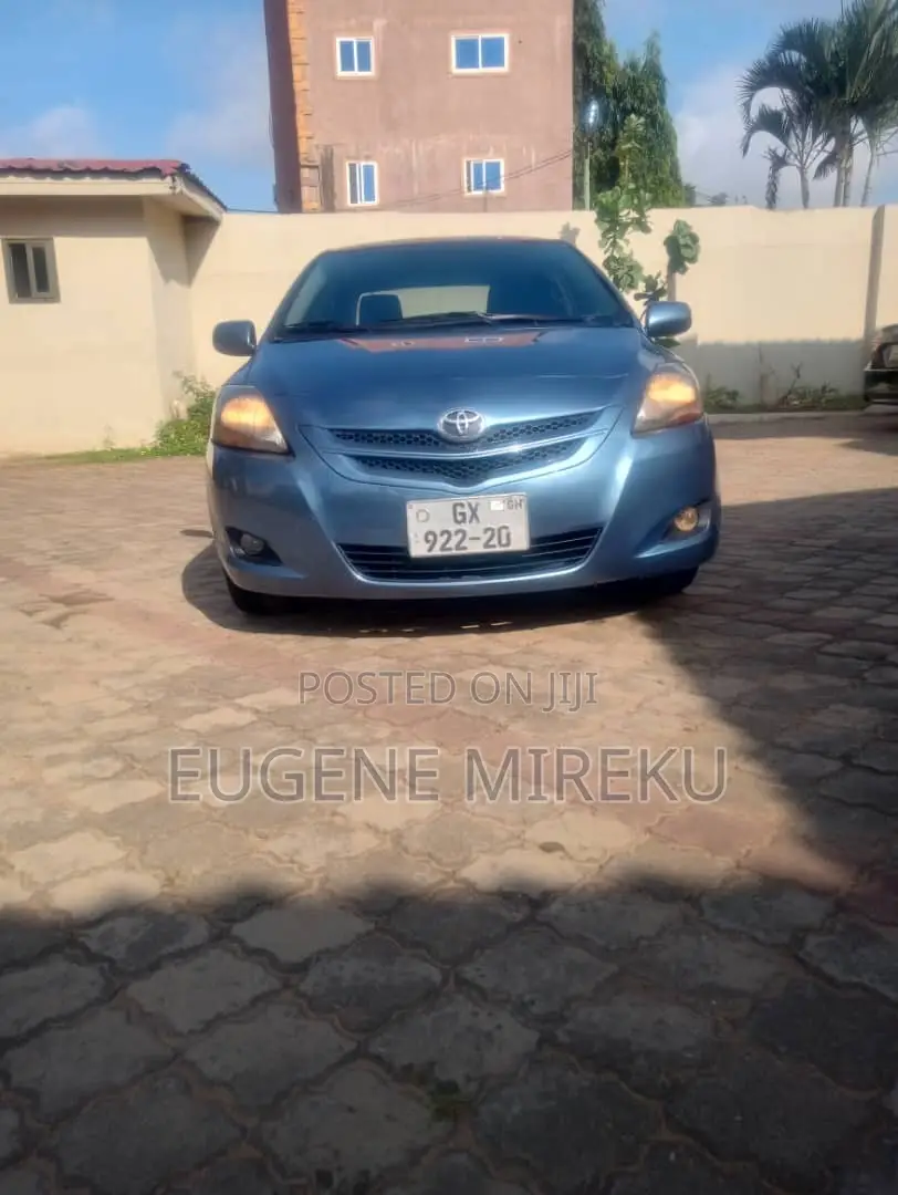 Toyota Yaris 2011 Blue