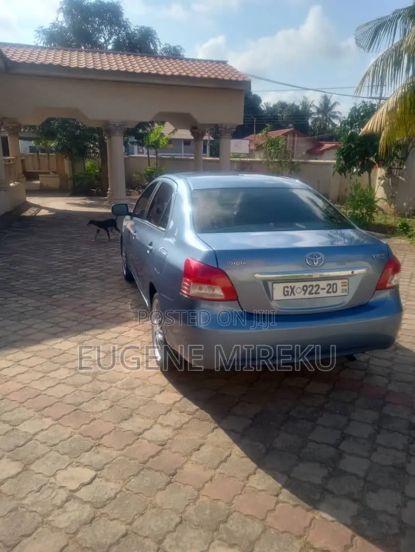 Toyota Yaris 2011 Blue