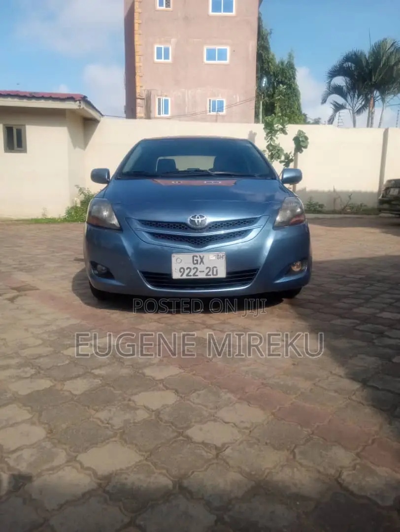 Toyota Yaris 2011 Blue