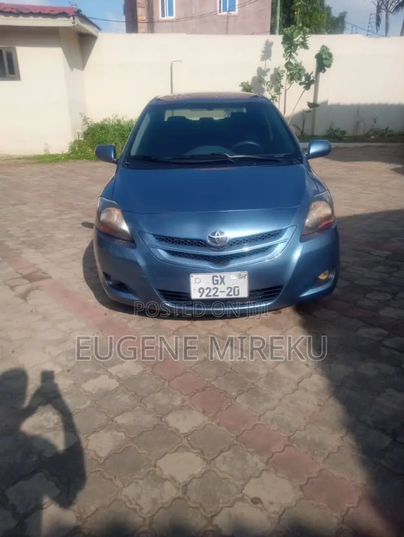 Toyota Yaris 2011 Blue