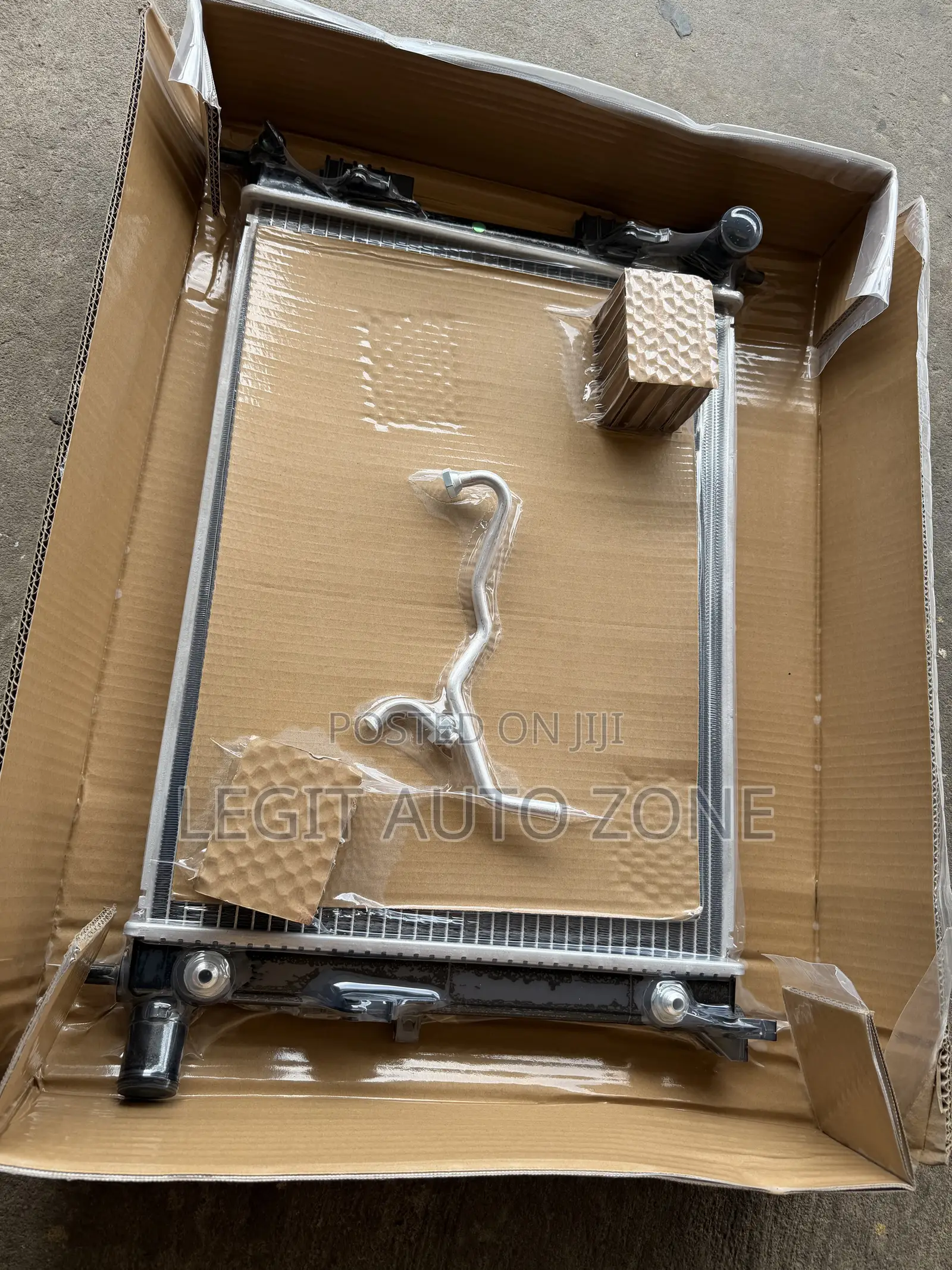 Hyundai Accent 2011,2012,2013, Radiator Tank Available