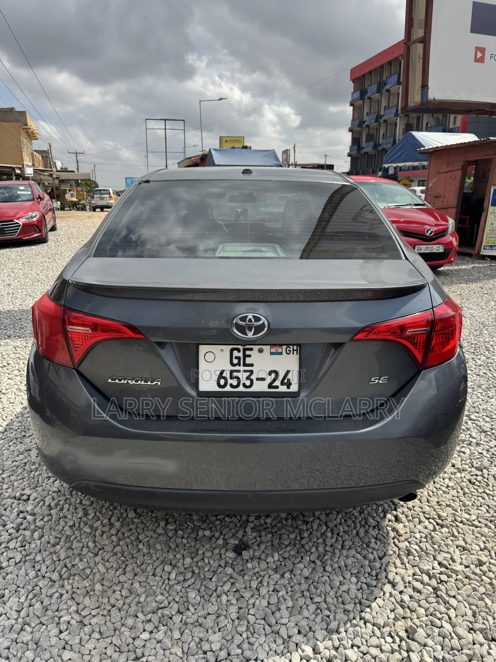 Toyota Corolla SE Special Edition 4dr Sedan (1.8L 4cyl CVT) 2017 Gray
