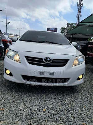 Toyota Corolla Altis 2010 White