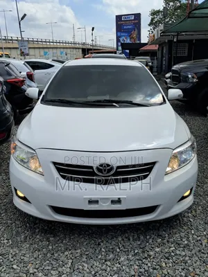 Toyota Corolla Altis 2010 White