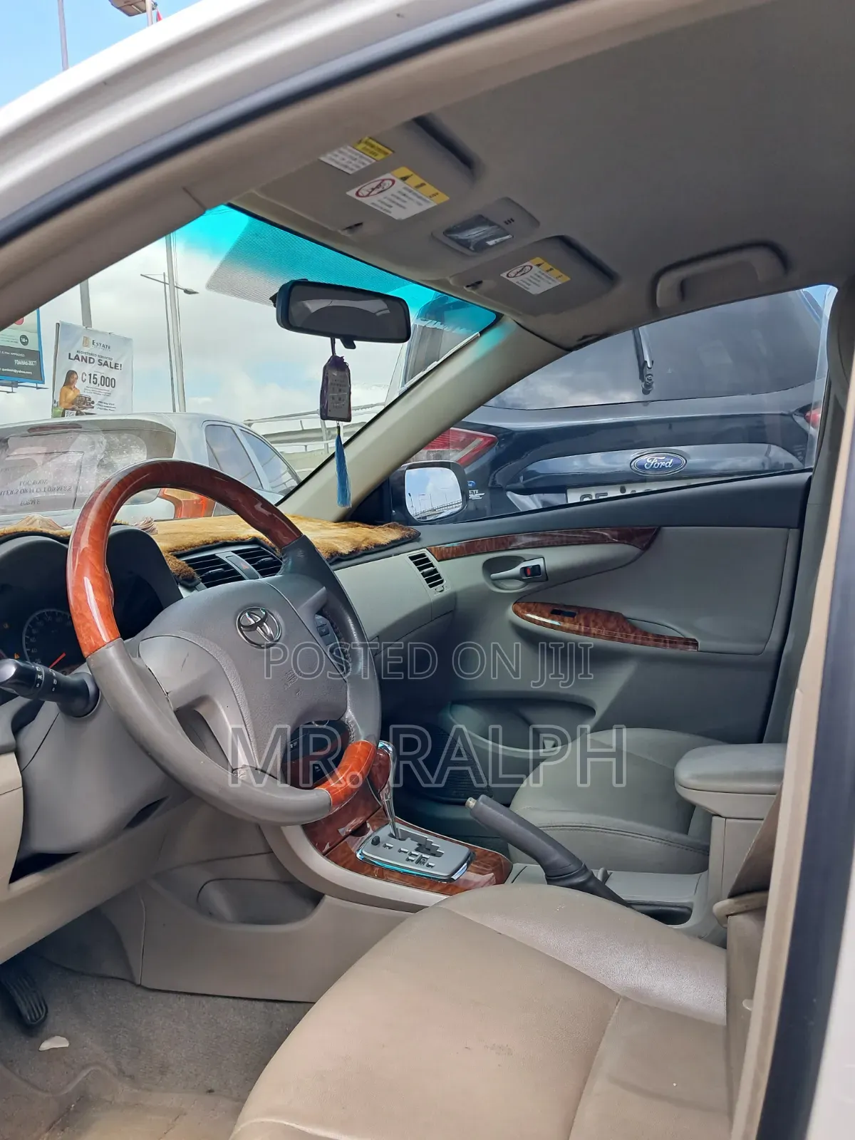 Toyota Corolla Altis 2010 White