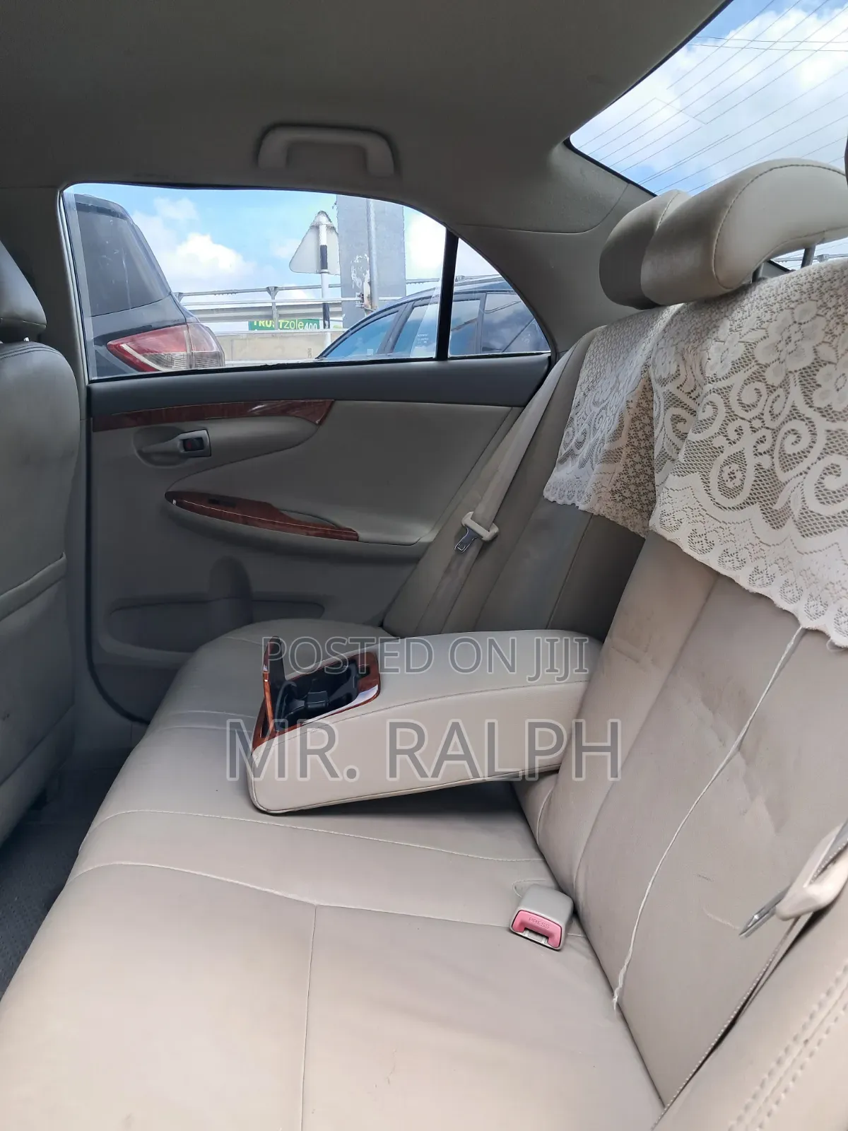 Toyota Corolla Altis 2010 White