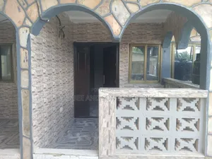 2bdrm Apartment in Tommylee, Akweley for rent