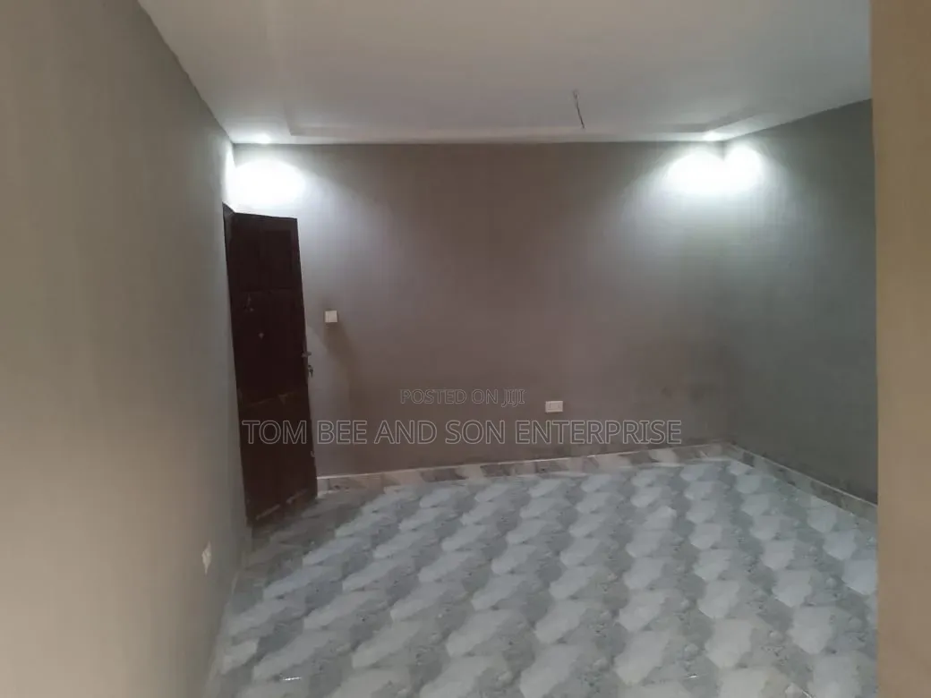 2bdrm Apartment in Tommylee, Akweley for rent