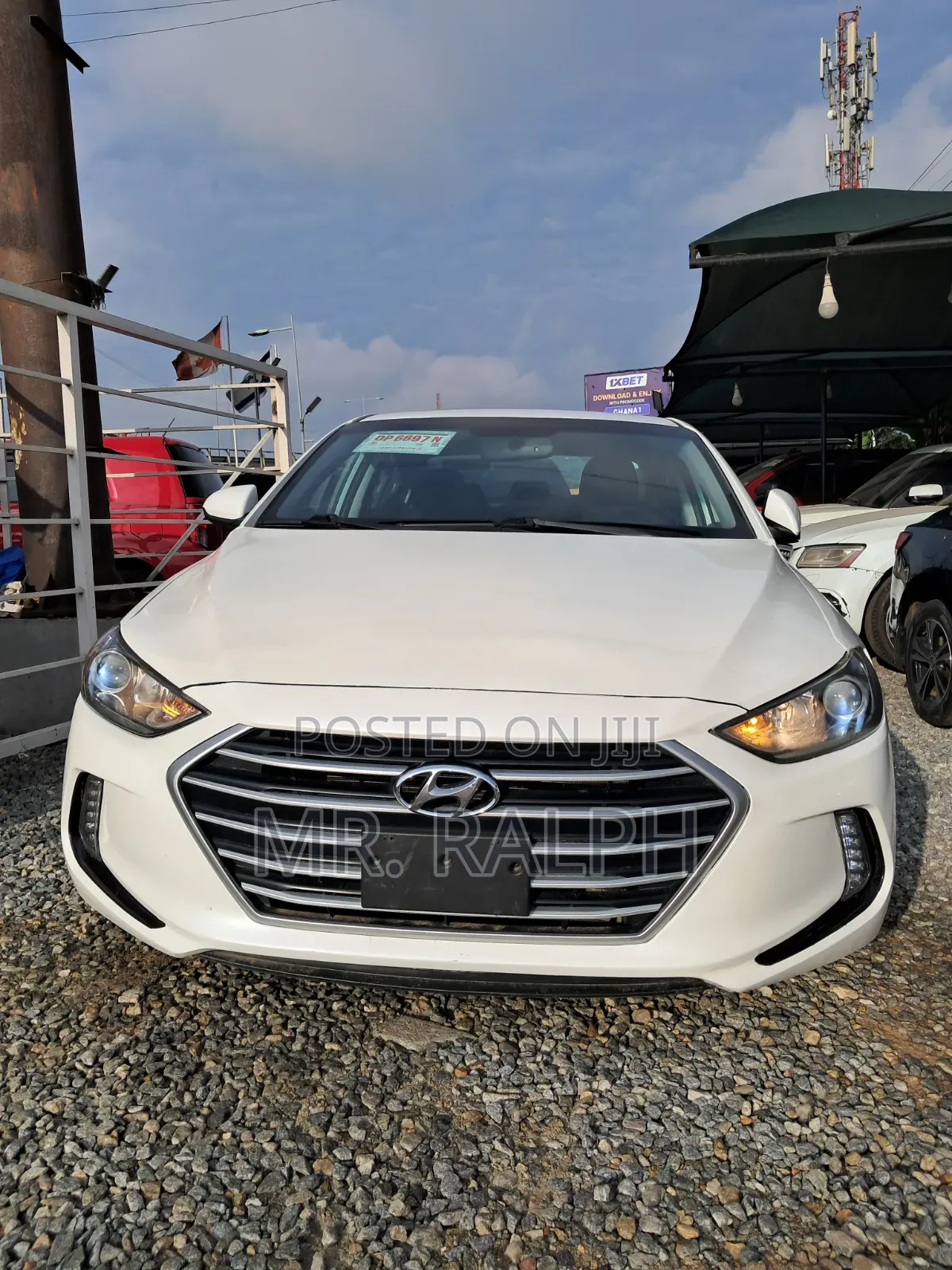 Hyundai Elantra Limited Sedan FWD (2.0L 4cyl 6A) 2017 White