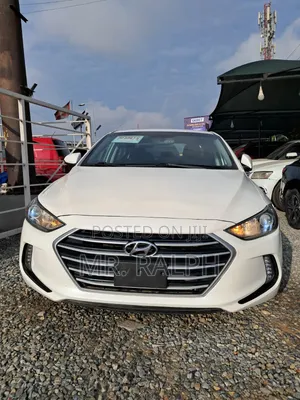 Hyundai Elantra Limited Sedan FWD (2.0L 4cyl 6A) 2017 White