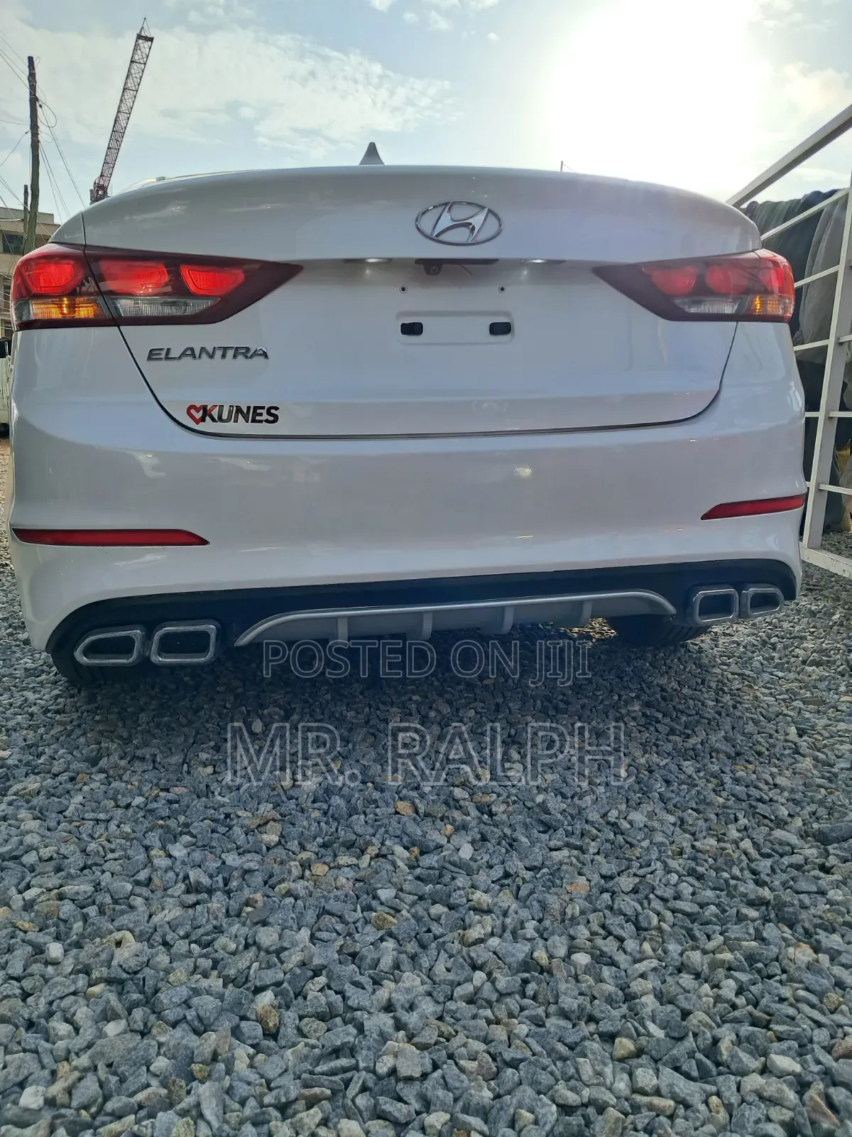 Hyundai Elantra Limited Sedan FWD (2.0L 4cyl 6A) 2017 White